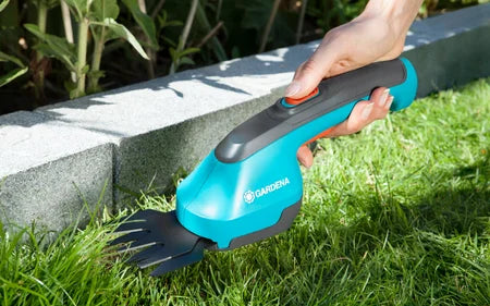 Forbici a batteria per erba AccuCut Li