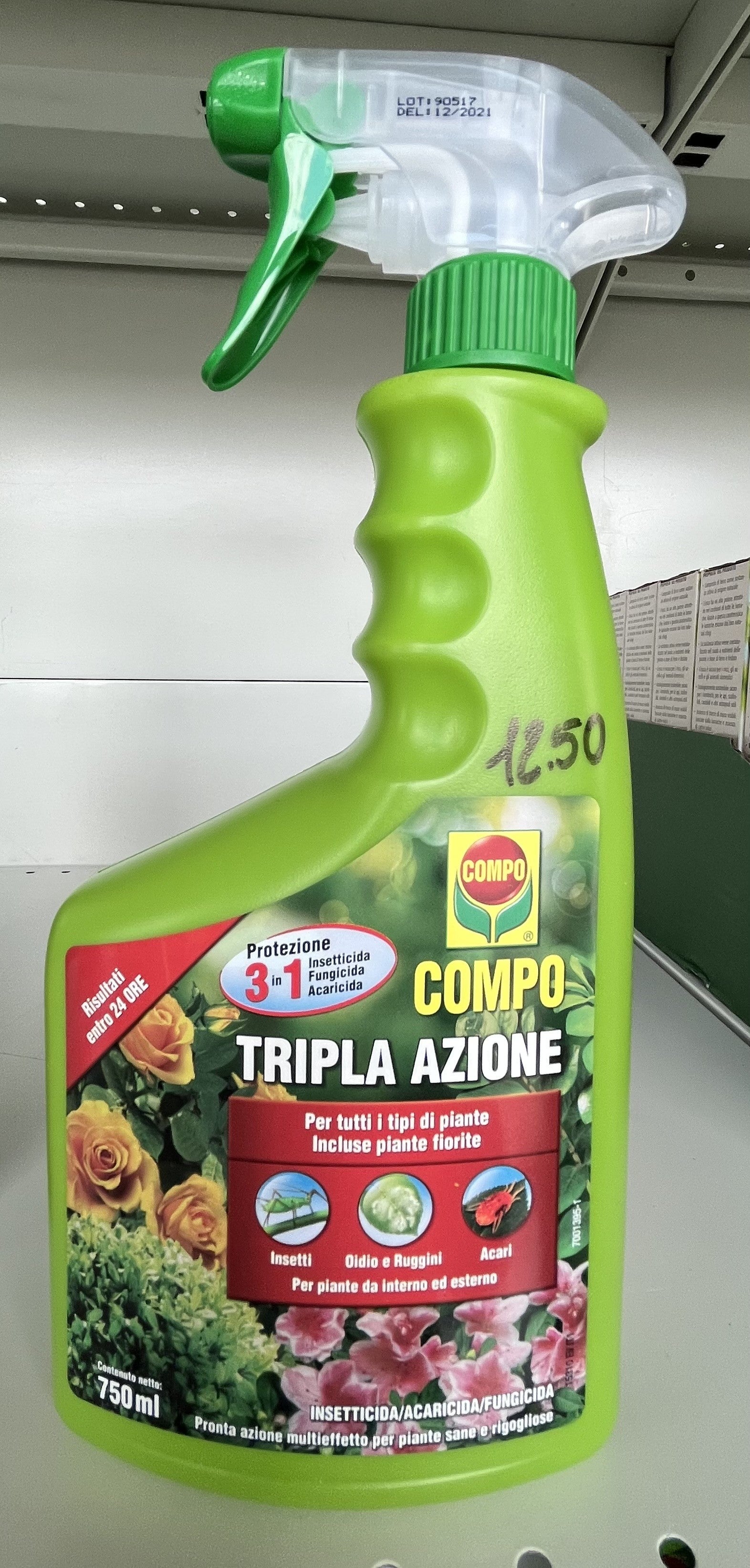 Compo - Tripla - Azione - Piante - Fiorite - 750 ml - 3 in 1