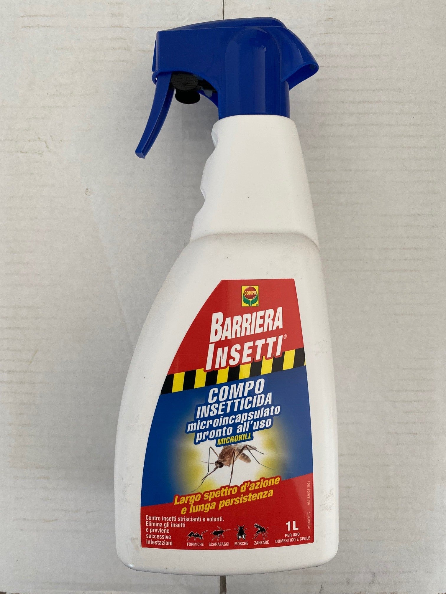 Compo insetticida da 1 Litro pronto uso per formiche, scarafaggi, mosche e zanzare