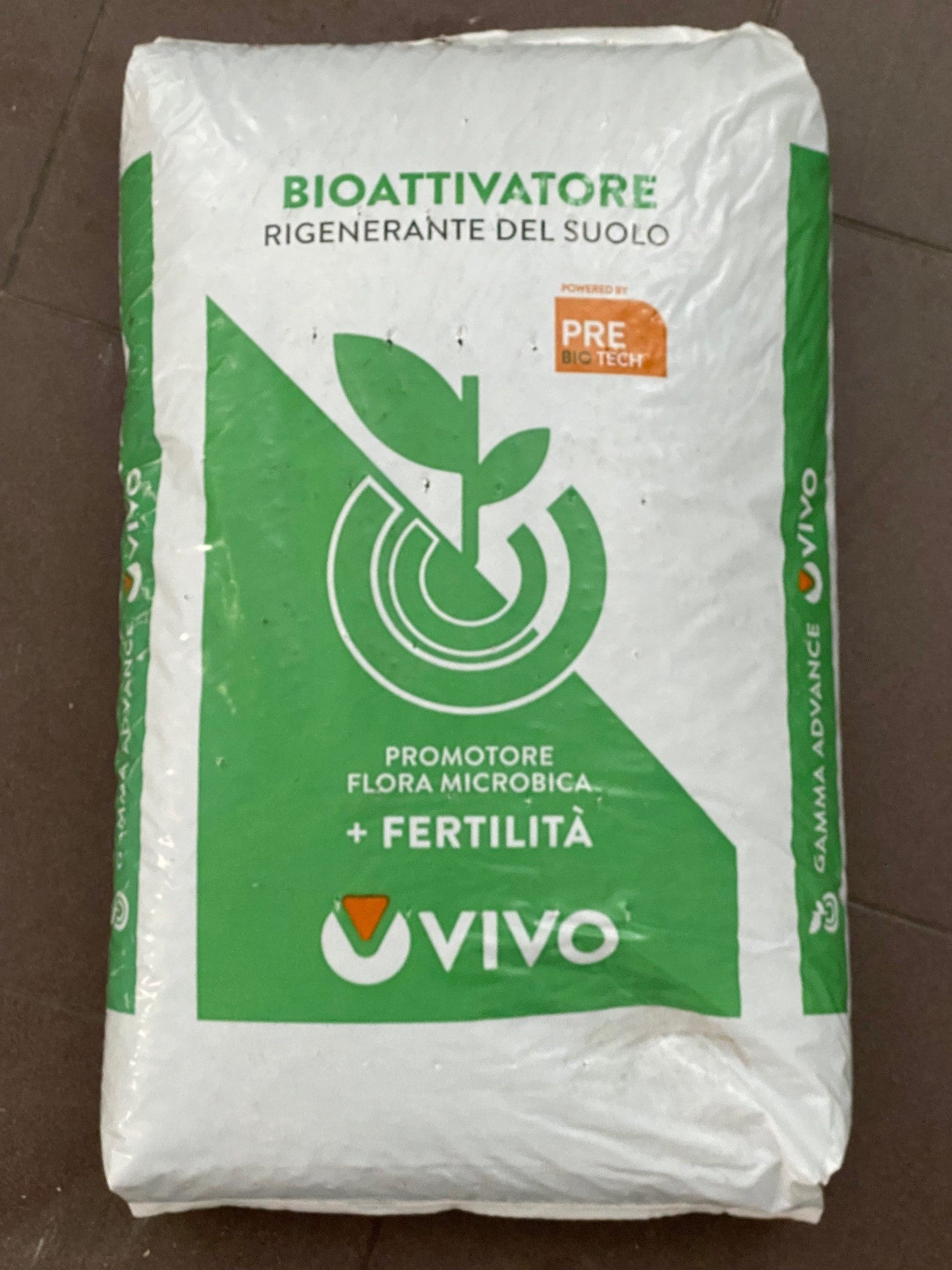 Raiz Max - Rigenerante del suolo con Tricoderma, Micorizze, Rizobatteri e sostanza organica pre-biotica